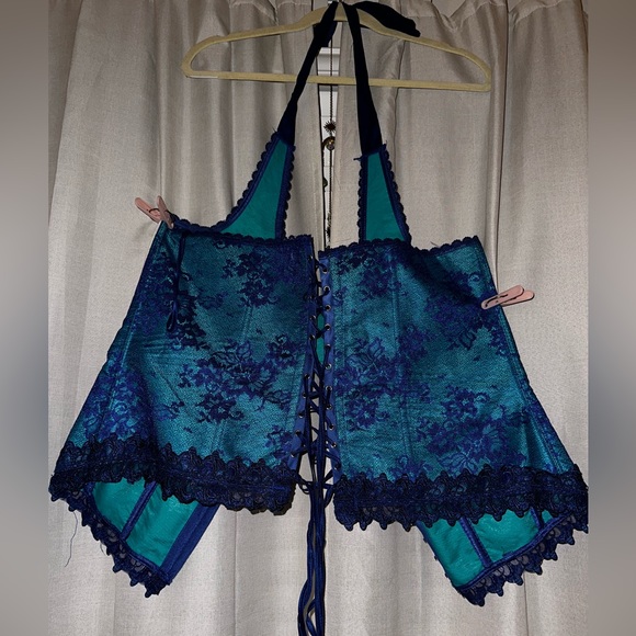 FREDERICKS OF HOLLYWOOD Lace Corset 💙💚 - Picture 2 of 2